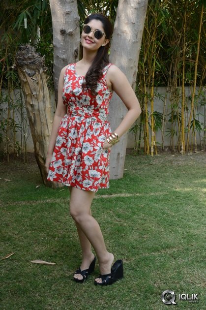 Surabhi-Interview-About-Express-Raja